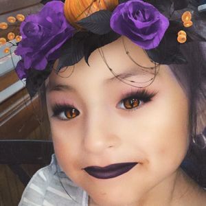 Meet your Posher, Haydee